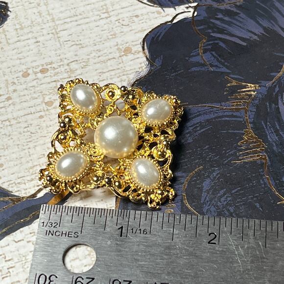 Vintage Regal Gold Tone Brooch with Faux Pearls - Picture 6 of 6